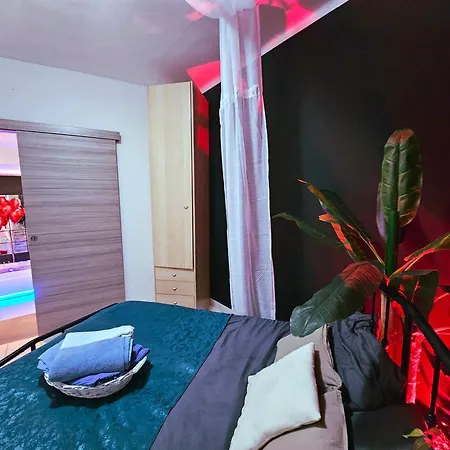 בית נופש Ama Esclusive Madama פררה