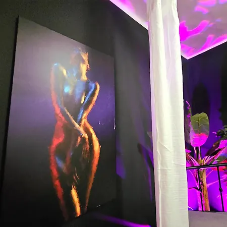 Ama Esclusive Madama