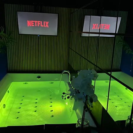 Ama Esclusive Madama בית נופש פררה