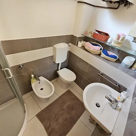 Ama Esclusive Madama * Ferrara