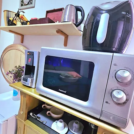 Ama Esclusive Madama Nyaraló Ferrara