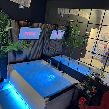 Ama Esclusive Madama Semesterbostad Ferrara