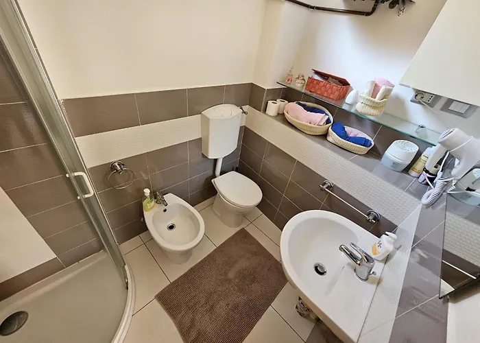 Ama Esclusive Madama * Ferrara