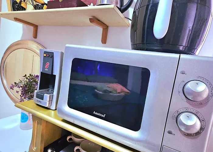 Ama Esclusive Madama 펜션 페라라